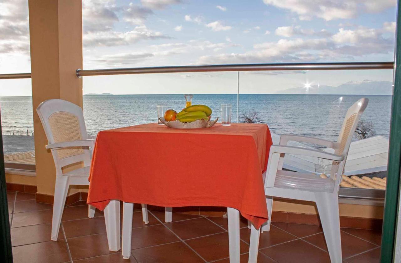 Frosos Beachfront Maisonette Acharavi Αχαράβη Εξωτερικό φωτογραφία